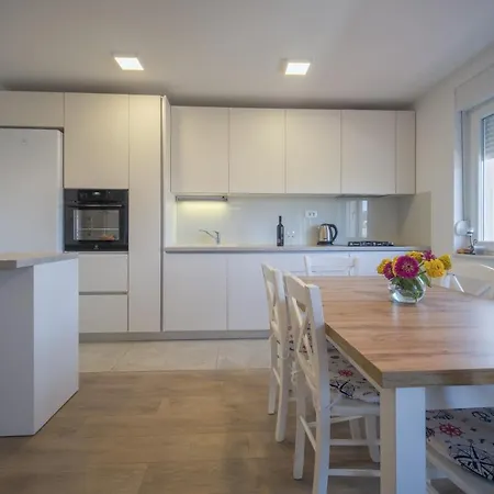 Saltare Solis Apartament